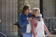 Die Stockholm Story – L-R: Chief Mattsson (Christopher Heyerdahl) und Klara Mardh (Bea Santos)