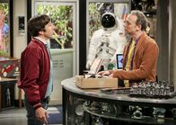 The Big Bang Theory – (v.li.) Simon Helberg (Howard Wolowitz), Kevin Sussman (Stuart).
