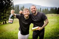 Forsthaus Rampensau Germany – Kevin "Flocke" Platzer (l.); Diogo Sangre (r.)