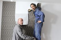 Vier Frauen und ein Todesfall – (v.li.) Charly Rabanser (Salchegger), Michael Ostrowski (Franzi).