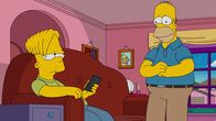 Die Simpsons – Bart (l.) fühlt sich in jedem Alter von Lisa in den Schatten gestellt. Doch wie geht Homer (r.) damit um?; Bart (l.) fühlt sich in jedem Alter von Lisa in den Schatten gestellt. Doch wie geht Homer (r.) damit um?