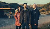 Inspector Mathias - Mord in Wales – Neue Fälle für Inspector Tom Mathias (Richard Harrington), Kollegin Mared Rhys (Mali Harries) und Chef Brian Prosser (Aneirin Hughes).
