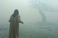Der Exorzismus von Emily Rose – Die Studentin Emily Rose (Jennifer Carpenter) ist nicht mehr Herr ihrer selbst. Immer wieder leidet sie unter Wahnvorstellungen, sieht Dämonen und spürt, wie teuflische Mächte die Kontrolle über sie ergreifen.