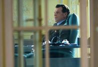 Elementary – Er versucht seinen Einfluss zu nutzen, um Sherlock und Watson wieder beim NYPD einsetzen zu lassen, doch können die beiden ihm wirklich trauen? Sherlocks Vater Morland Holmes (John Noble) ...
