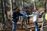 F.B.I. - Dem Verbrechen auf der Spur – The FBI and ATF surround the compound of a racist, anti-Semitic paramilitary group.