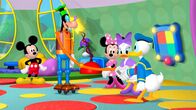 Micky Maus Wunderhaus – MICKEY MOUSE, GOOFBOT, MINNIE MOUSE, DAISY DUCK, DONALD DUCK