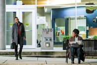 The Good Doctor – Dr. Olivia Jackson (Summer Brown), Dr. Marcus Andrews (Hill Harper) Die Verwendung des sendungsbezogenen Materials ist nur mit dem Hinweis und Verlinkung auf TVNOW gestattet.