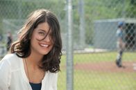 Project: Almanac – Seit ihrer Kindheit ist Jessie (Sofia Black D'Elia) in David verliebt. Doch dieser wagt nicht, seine Gefühle für das Mädchen seiner Träume offenzulegen ...
