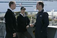 Navy CIS – Machen sich große Sorgen um Gibbs: Tony (Michael Weatherly, r.), Ziva (Cote de Pablo, M.) und McGee (Sean Murray, l.) ...
