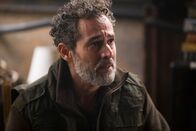 Colony – Pictured: Vincent (Walreed Zuaiter)