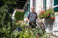 Hubert und Staller – Walter Sunninger (Andreas Borcherding ) ist der Nachbar des Toten und nicht besonders gesprächig.