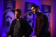 Lucifer – Dan Espinoza (Kevin Alejandro, l.); Lucifer (Tom Ellis, r.)
