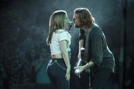 A Star Is Born – Ally (Lady Gaga, l.); Jack (Bradley Cooper, r.)