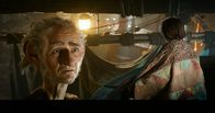 BFG - Sophie & der Riese – BFG (Mark Rylance, l.); Sophie (Ruby Barnhill, r. )