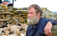 Golfstrom - Der große Fluss im Meer – Kevin Woodbridge züchtet auf den Orkney Inseln im Norden Schottlands Schafe, die sich von Seetang ernähren.