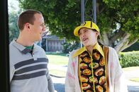 The Middle – Darrin (John Gammon, l.); Sue Heck (Eden Sher, r.)