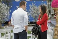 Hart of Dixie – Noch glauben Zoe (Rachel Bilson, r.) und vor allem George (Scott Porter, r.), dass die Hochzeit so stattfinden könnte wie geplant ...