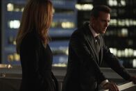 Suits – Suits (2018)