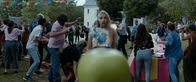 Derby Girl – Schnell findet sich Lola (Chloé Jouannet, M.) inmitten eines hitzigen Kampfes wieder, bei dem nicht weniger als das Schicksal Mézières auf dem Spiel steht.