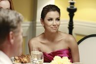 Desperate Housewives – Versucht zu vergessen, was vor der Party geschehen ist: Gabrielle (Eva Longoria) ...