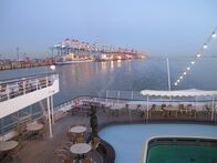 Verrückt nach Meer – Das Schiff läuft in Bremerhaven aus.