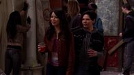 iCarly – L-R: Carly Shay (Miranda Cosgrove), Dana Bukowski (Christine Barger)