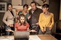 Watzmann ermittelt – V.l.n.r. Johanna Beissl (Ines Lutz), Eva Beissl (Leonie Brill), Elisabeth Beissl (Barbara Weinzierl), Benedikt Beissl (Andreas Giebel), Maria Beissl (Kathrin von Steinburg)