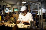Heimatleuchten – Christoph Stiegler in der Werkstatt