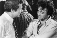Columbo – Nelson Hayward (Jackie Cooper, l.); Columbo (Peter Falk, r.)