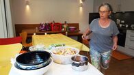 Lebenslinien – Maria kocht für den Knödelsalon.