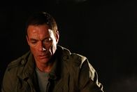 The Shepherd – Eine verbrecherische amerikanische Special Forces-Einheit will Heroin im Wert von 35 Millionen Dollar in die Vereinigten Staaten schmuggeln. Dabei gibt es nur ein Problem: Border Patrol-Agent Jack Robideaux (Jean-Claude Van Damme), ein ehemaliger Cop der Mordkommission, der seinen eigenen Plan verfolgt.