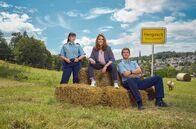 Mord mit Aussicht – v.l.n.r. Marie Gabler (Katharina Wackernagel), Heino Fuss (Sebastian Schwarz), Jenny Dickel (Eva Bühnen).