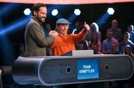 Quizduell - Olymp – Die Kandidaten des Teams "Ermittler": Wanja Mues (l.) und Claus Theo Gärtner (r.) beide Schauspieler.