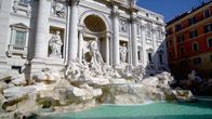Traumweekend – Sasa Schwarzjirg in Rom, Trevi Brunnen.