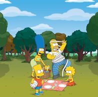 Die Simpsons – (25. Staffel) - Eine Familie mit ganz besonderem Pfiff: Maggie (M.), Marge (2.v.l.), Homer (2.v.r.), Bart (l.) und Lisa Simpson (r.) ...