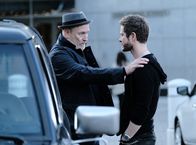 Atlanta Medical – Kyle Nevin (Corbin Bernsen, l.); Dr. Conrad Hawkins (Matt Czuchry, r.)