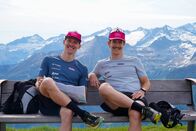Heimatleuchten – Lukas und Philipp Pertl posieren für ein Foto