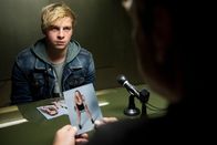 SOKO Köln – Hat Noah Richter (Matti Schmidt-Schaller, l.) seinen eigenen Vater umgebracht? Kommissar Matti Wagner (Pierre Besson, r.) und die SOKO ermitteln.