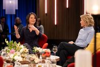 Kölner Treff – Moderatorin Susan Link (r) im Gespräch mit Außenministerin Annalena Baerbock.
