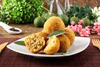 Jamie kocht Italien – Arancino (gefüllte Reisbällchen) / Arancini rice and meat