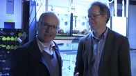SMS - Schwanke meets Science – Der Meeresbiologe Claudio Richter (rechts) vom Alfred-Wegener-Institut für Polar- und Meeresforschung (AWI) in Bremerhaven interessiert sich in Zeiten des Klimawandels für die Anpassung der Korallen an wechselnde Umweltbedingungen. Links: Karsten Schwanke.