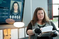 Taffe Mädels – Nicht nur kleidungstechnisch hält sie nicht viel von schick und modern: die resolute Bostoner Polizistin Shannon Mullins (Melissa McCarthy), die sich einen Dreck um ihre Karriere schert und ihre neue Kollegin zum Kotzen findet ...