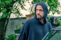 SOKO Linz – In Linz hat es ein Schütze auf Menschen abgesehen, mit denen er über ein Forum für Depressionen chattet. Wird er erneut zuschlagen?