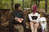 Trickster – Jared (Joel Oulette, l.); Sarah (Anna Lambe, r.)
