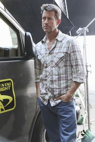 Desperate Housewives – Glaubt, dass Carlos und Susan eine Affäre miteinander haben: Mike (James Denton) ...