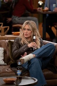 How I Met Your Father – Sophie (Hilary Duff)