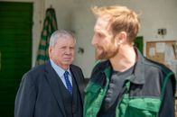 Der Staatsanwalt – Oberstaatsanwalt Bernd Reuther (Rainer Hunold, l.) im Gespräch mit Frederik Ehrheim (Maik Rogge, r.)
