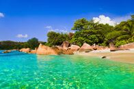 Meeresrauschen – Strand Anse Lazio auf den Seychellen