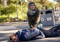 Navy CIS: L.A. – Oben: Special Agent Fatima Namazi (Medalion Rahim)