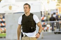 Hawaii Five-0 – Es weihnachtet sogar auf Hawaii. Doch dem Team von Five-0 ist nicht nach Feiern zumute, denn Chin ist entführt worden. Hinter der Tat steckt kein Geringerer als der Mann, der für den Tod von Steves Vaters (Alex O'Loughlin) verantwortlich ist: Victor Hesse ...